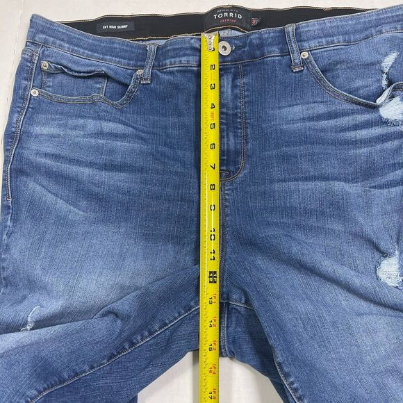 🌟3/$30🌟 Torrid Premium Sky High Rise Skinny Stretch Distressed Jeans 24R - Picture 14 of 15